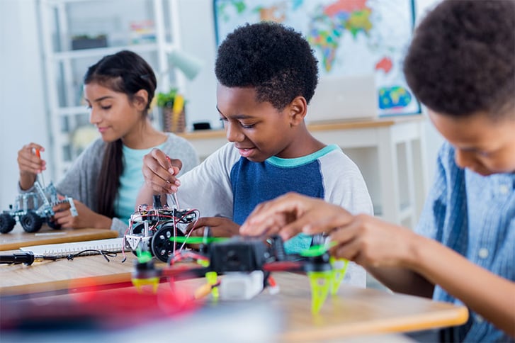 What’s the difference between charter schools and public schools?